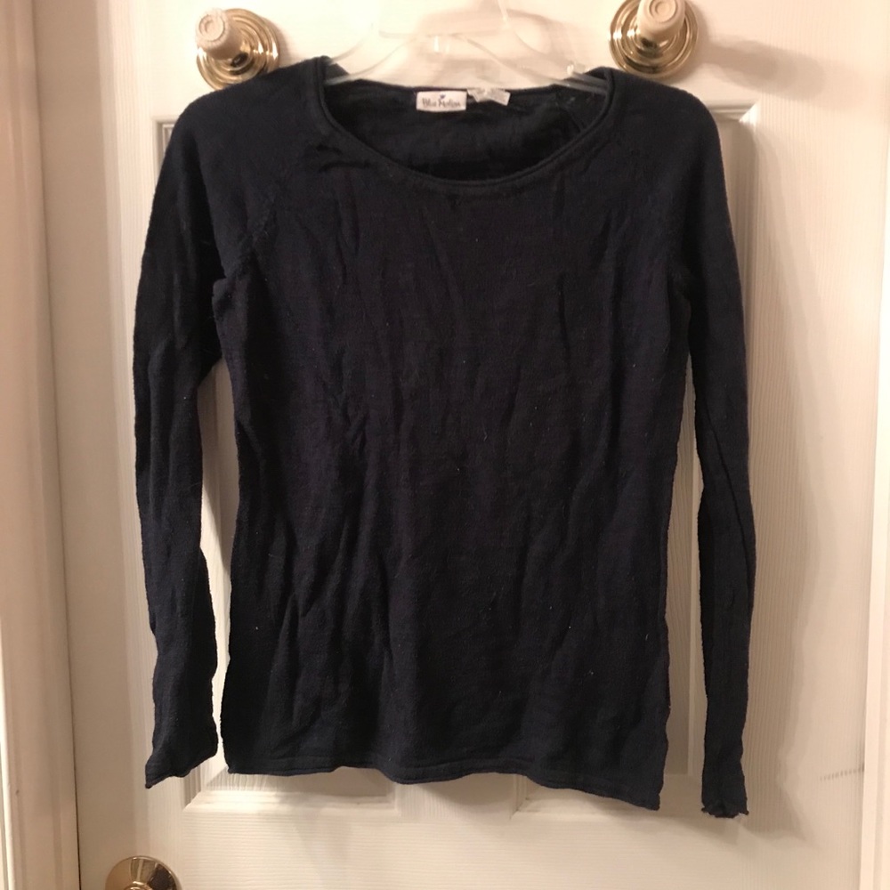Lightweight sweater